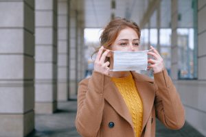 woman wearing a facemask